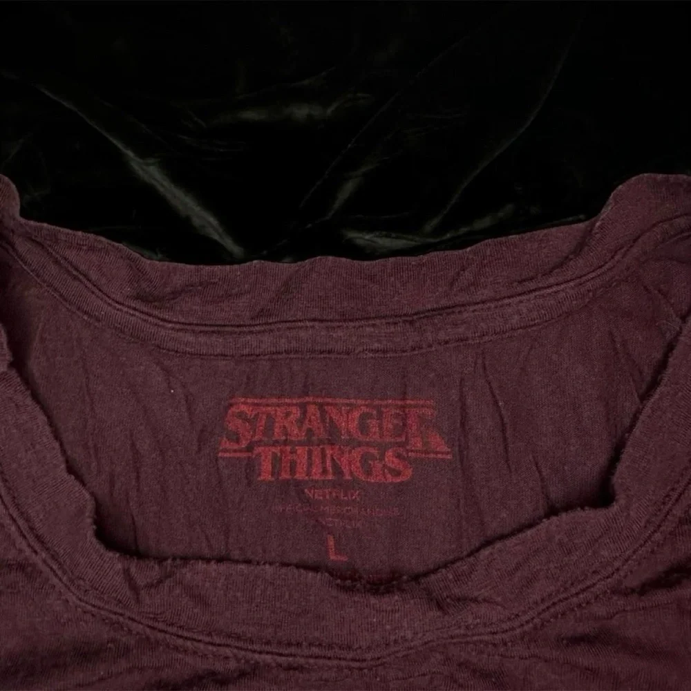 Stranger things tee - Picture 3 of 5